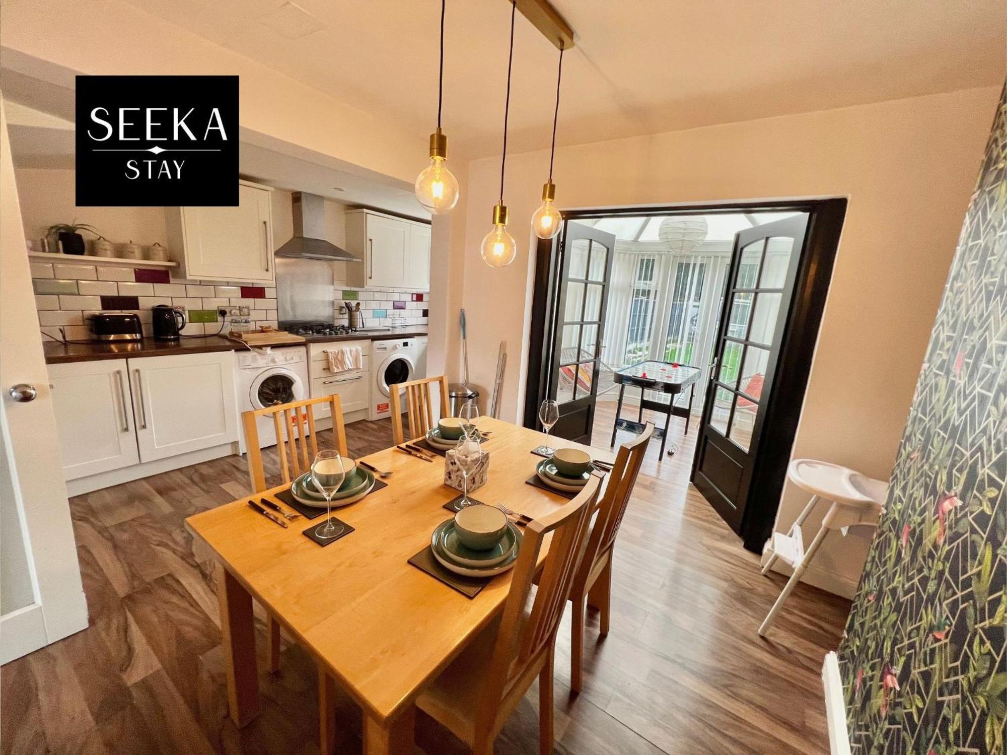 Cosy 2-Bedroom House, Walking Distance Cbs, Ideal For Contractors-Business Stays Coventry Exteriör bild